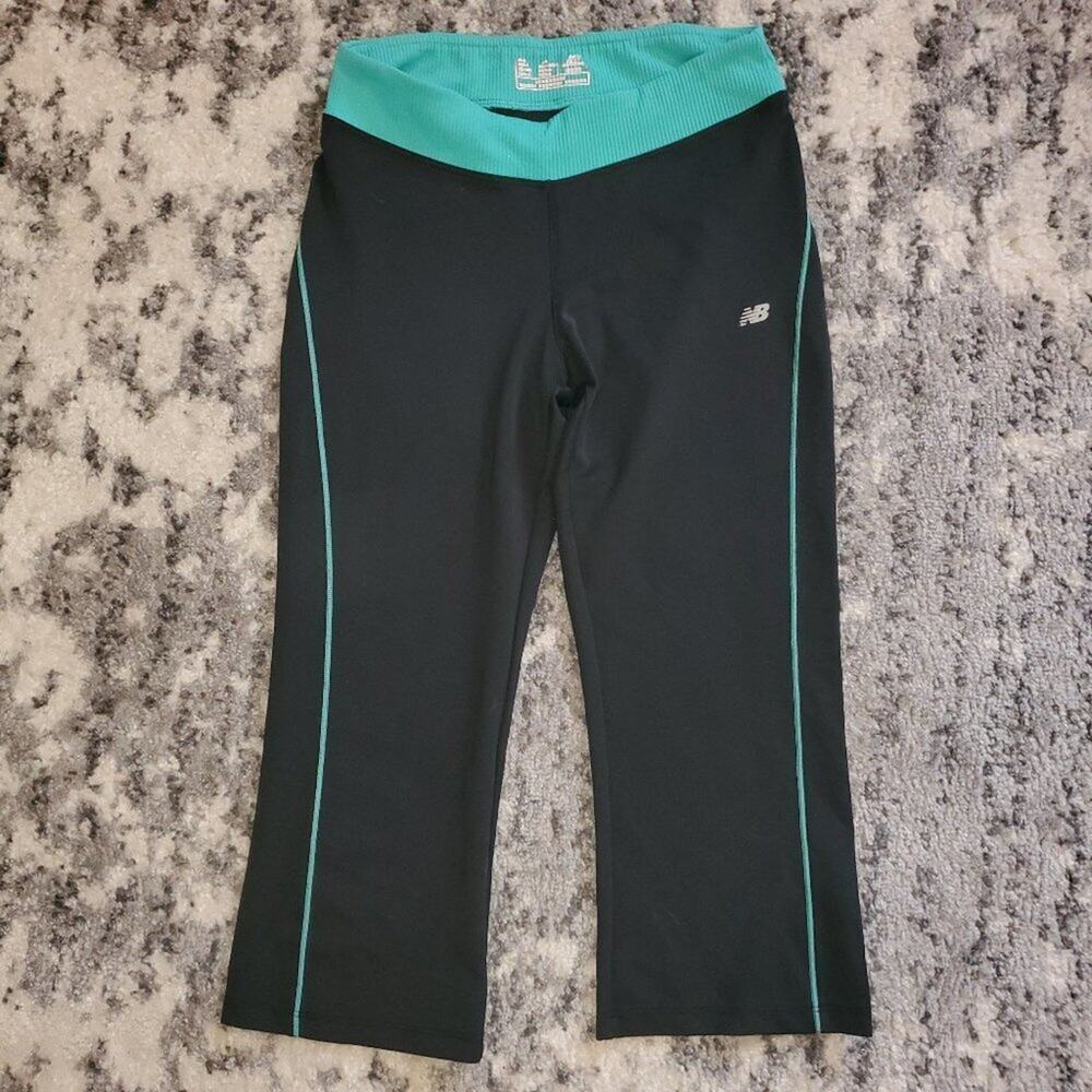 New Balance Med Capri Workout Bottoms EUC